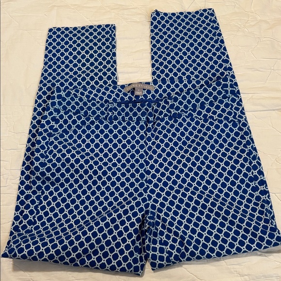 Valerie Stevens Blue and White Patterned Skinny Pants - Picture 2 of 7